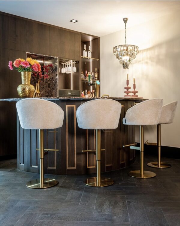Scaun de bar rotativ ajustabil alb ivoire din chenille New York - imagine 8