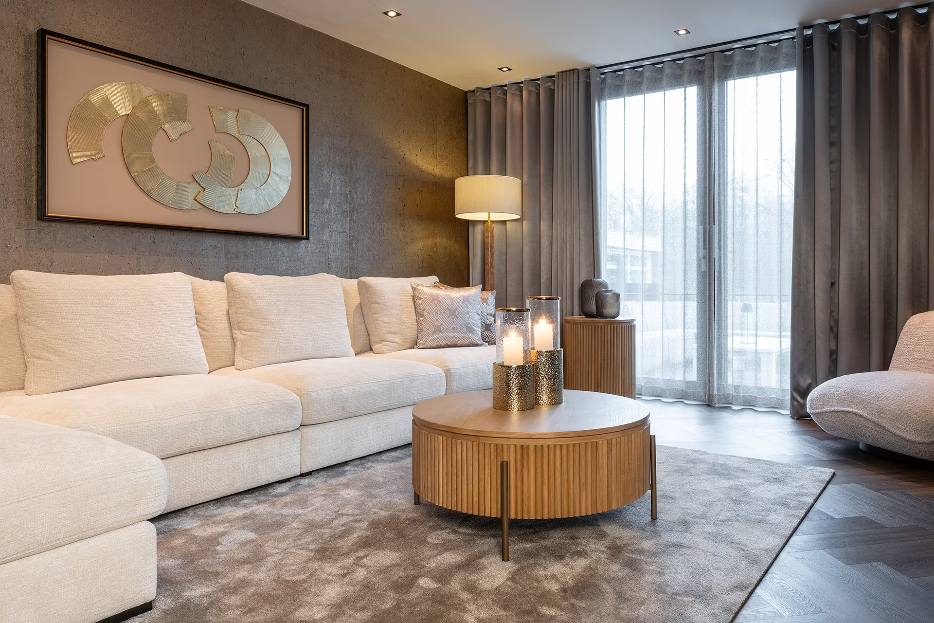 Masa de cafea rotunda bej natur din lemn de stejar Belfort - imagine 5