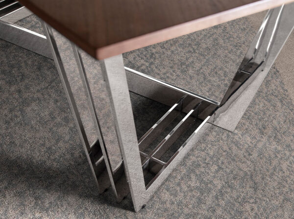 Masa dining maro/argintie din lemn de nuc Silverly - imagine 5
