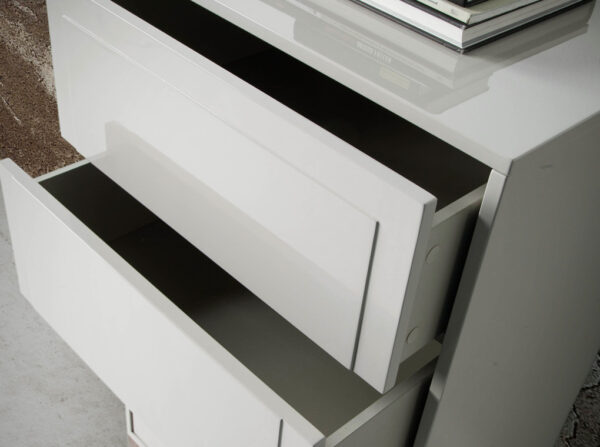 Comoda inalta gri/maro din MDF si lemn de nuc Gemini - imagine 6