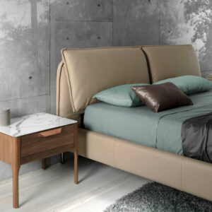 Noptiera maro din lemn de nuc si sticla Fiber