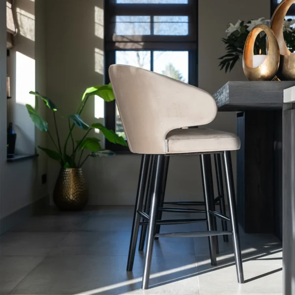Scaun de bar bej din catifea H106cm Indigo - imagine 2