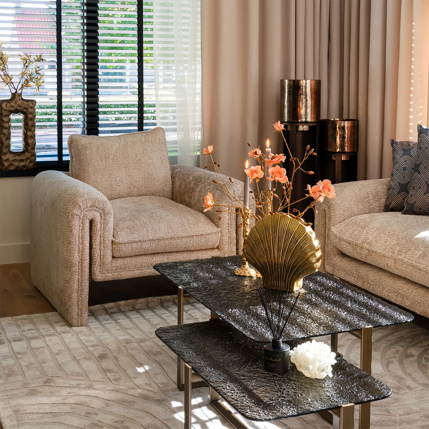 Set 2 mese de cafea negre/aurii din metal si sticla Sterling - imagine 9