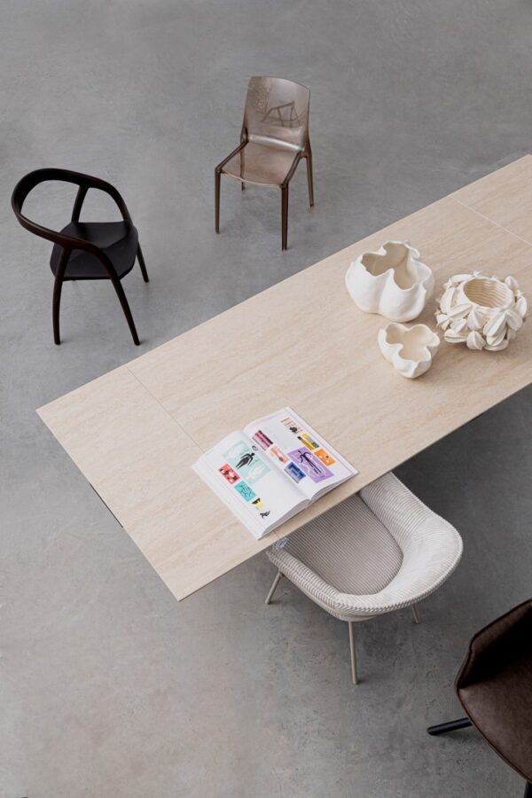 Masa dining extensibila bej/maro din lemn si portelan Maikki - imagine 2