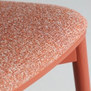 Fotoliu rosu caramiziu din lemn de frasin si tesatura Diego