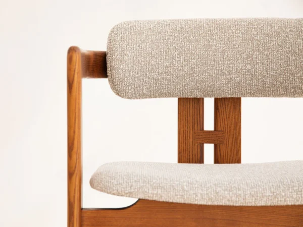 Scaun dining bej/maro din tesatura boucle si lemn Llevant - imagine 6