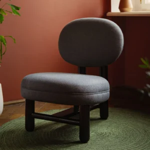 Fotoliu gri/negru din tesatura si lemn Adessa